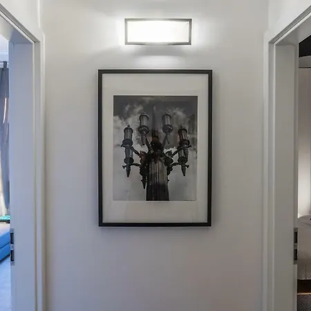 Apartment 3v *
