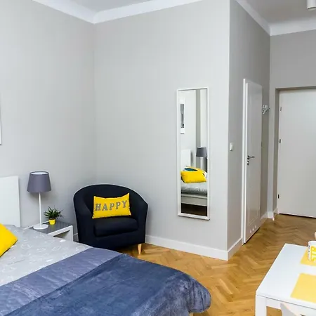 3v Apartment Warsaw