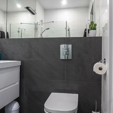 3v Apartment Warsaw