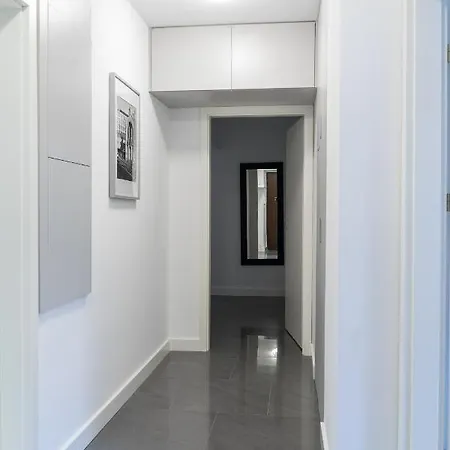 3v Apartment *